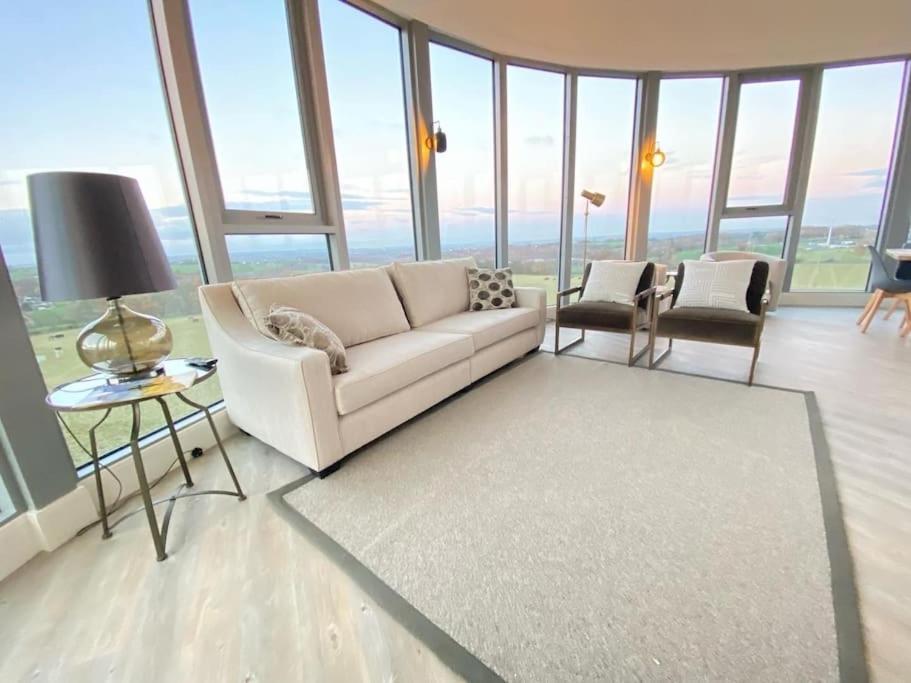 Luxury Converted Water Tower In Flockton Villa Emley Kültér fotó